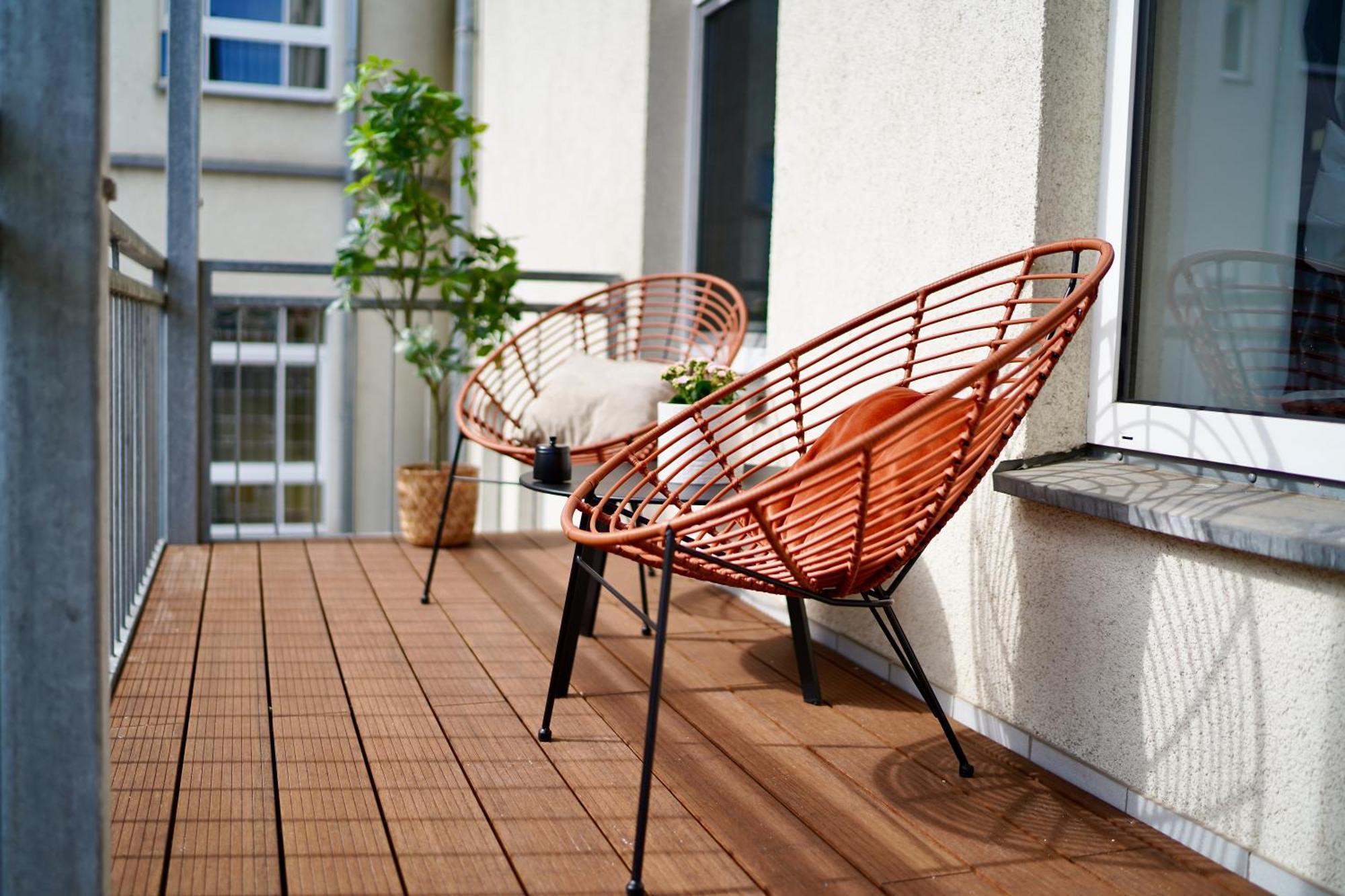 Edler Wohnraum Luxurioeses Studio Im Zentrum Mit Balkon, Kaffeevollautomat, Klima & Parkplatz Zwickau Luaran gambar